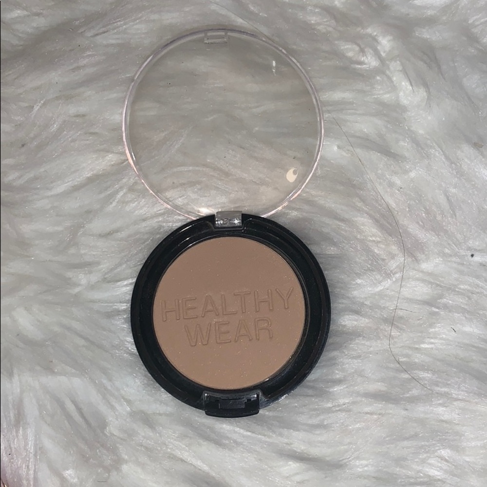 BWT POWDER/ contour neutrogina